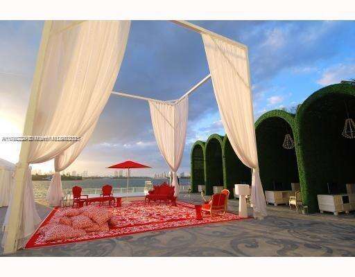 Mondrian Unit #916 | Picture 5