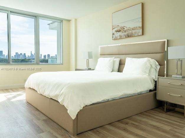 Mondrian Unit #510 | Picture 6