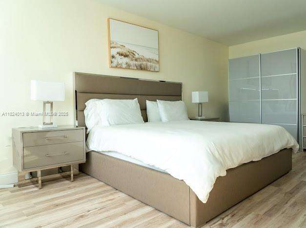 Mondrian Unit #510 | Picture 7