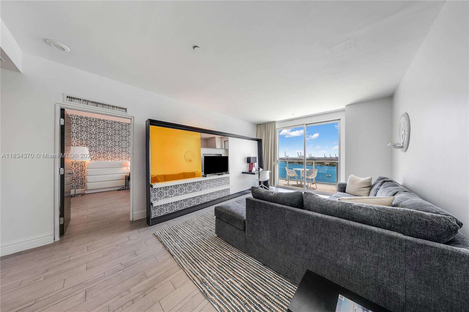Mondrian For Sale | Unit #1614