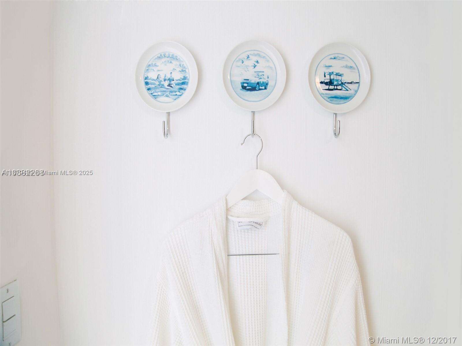 Mondrian Unit #1510 | Picture 11