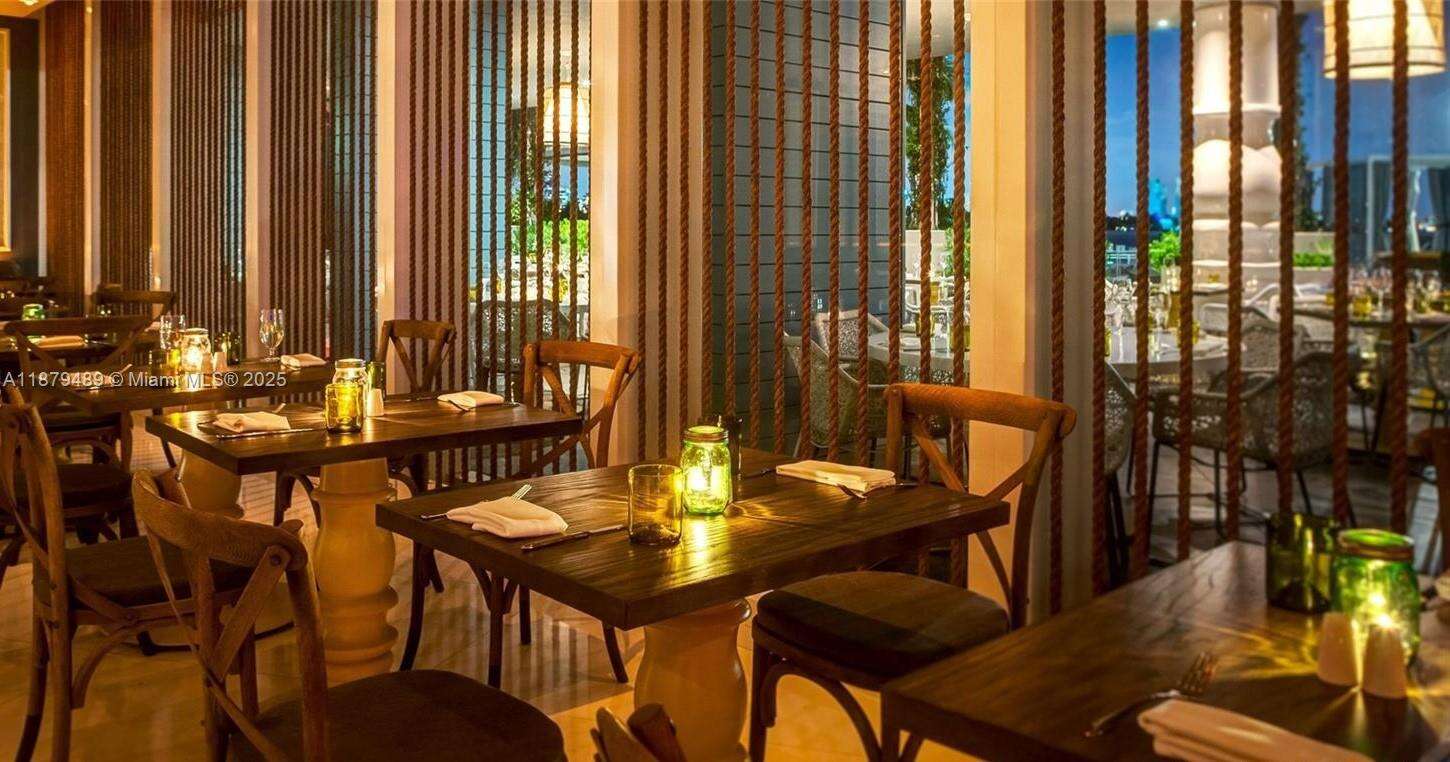 Mondrian Unit #1510 | Picture 29