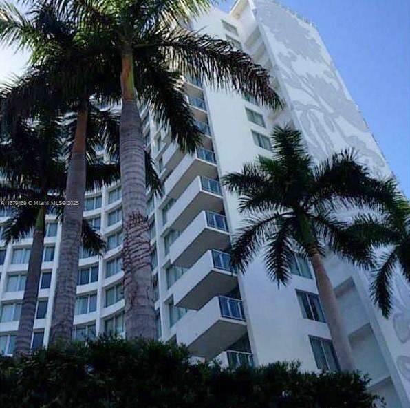 Mondrian Unit #1510 | Picture 32