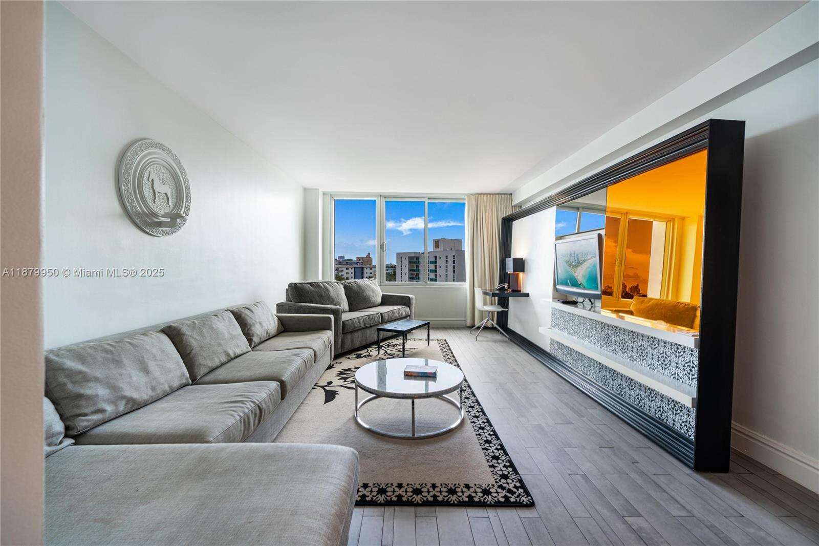 Mondrian For Sale | Unit #721
