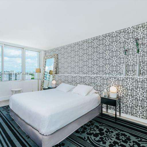 Mondrian Unit #1004 | Picture 12