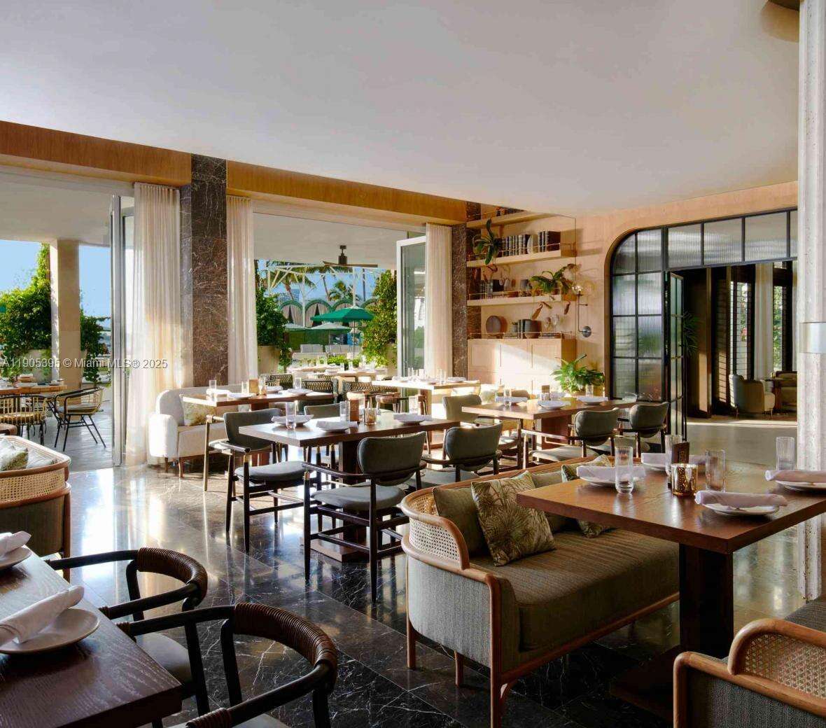 Mondrian Unit #1004 | Picture 17