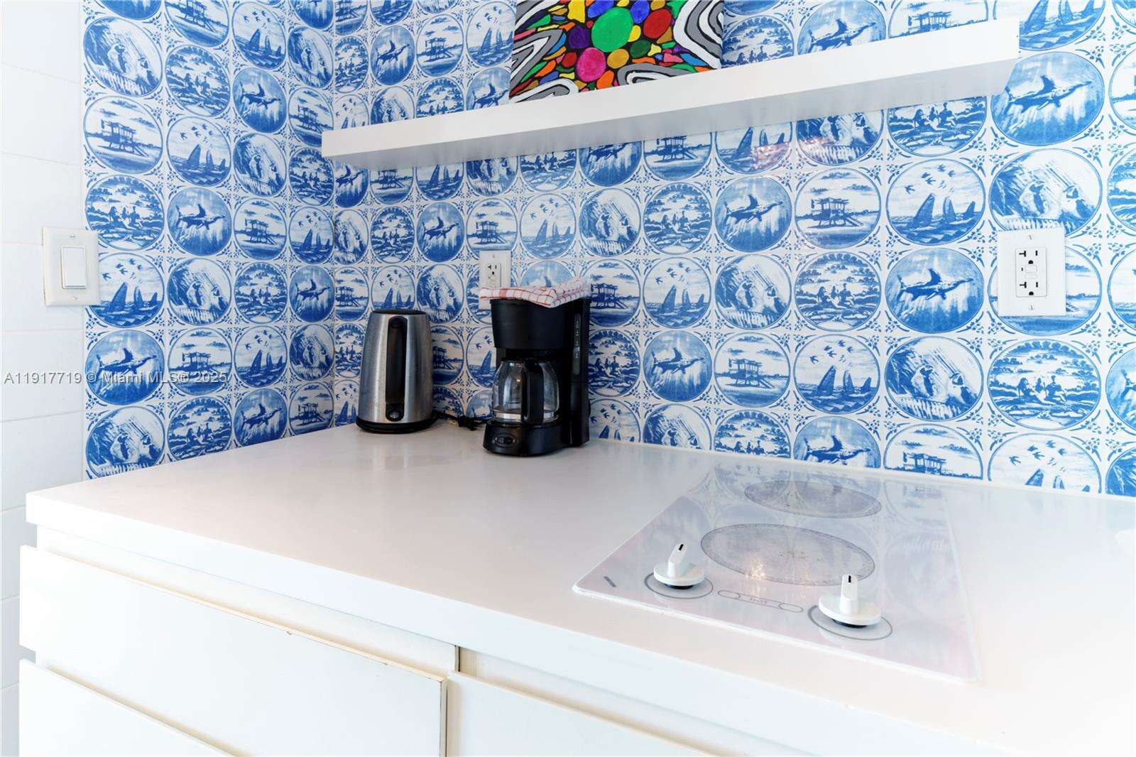 Mondrian Unit #1515 | Picture 15