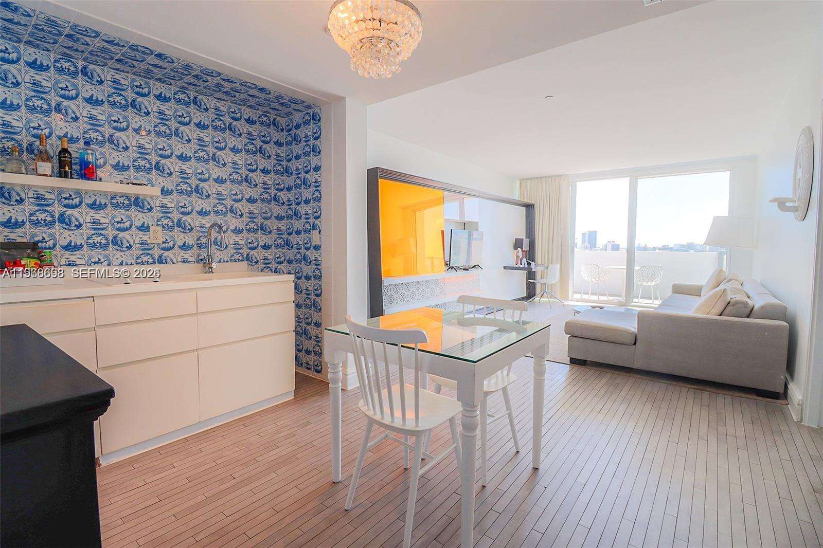 Mondrian Unit #1617 | Picture 4