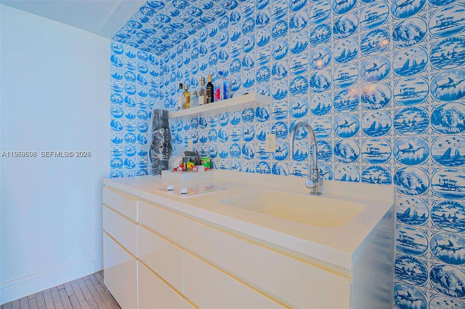 Mondrian Unit #1617 | Picture 6