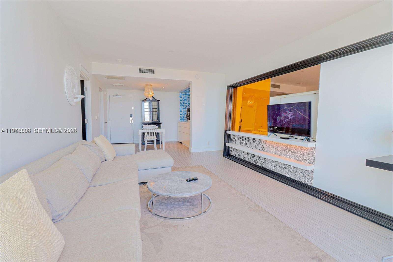 Mondrian Unit #1617 | Picture 7