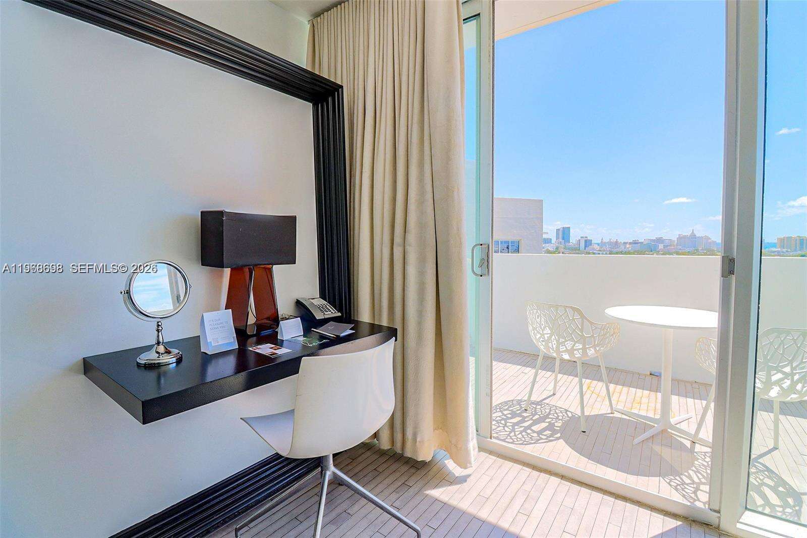 Mondrian Unit #1617 | Picture 8