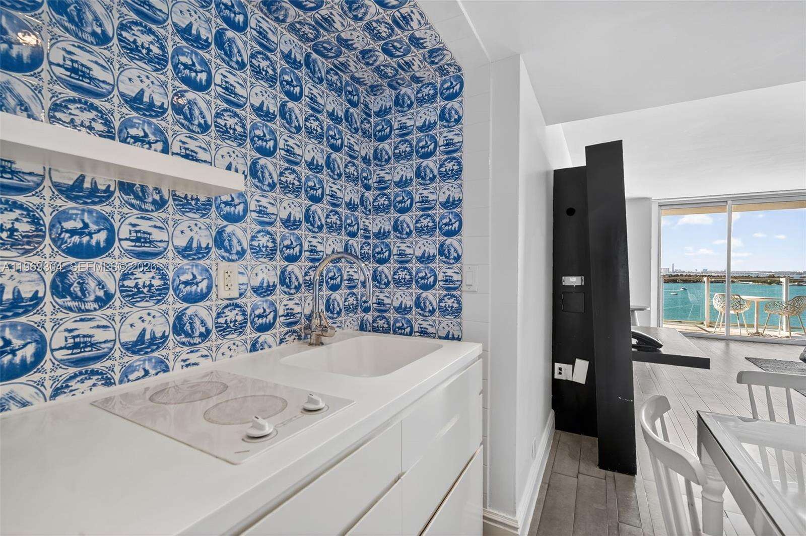 Mondrian Unit #1522 | Picture 5