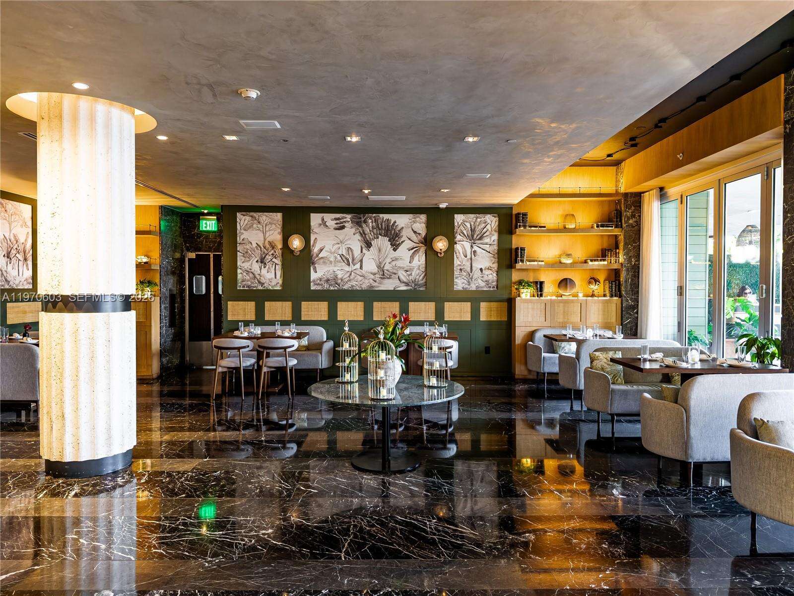 Mondrian Unit #520 | Picture 48