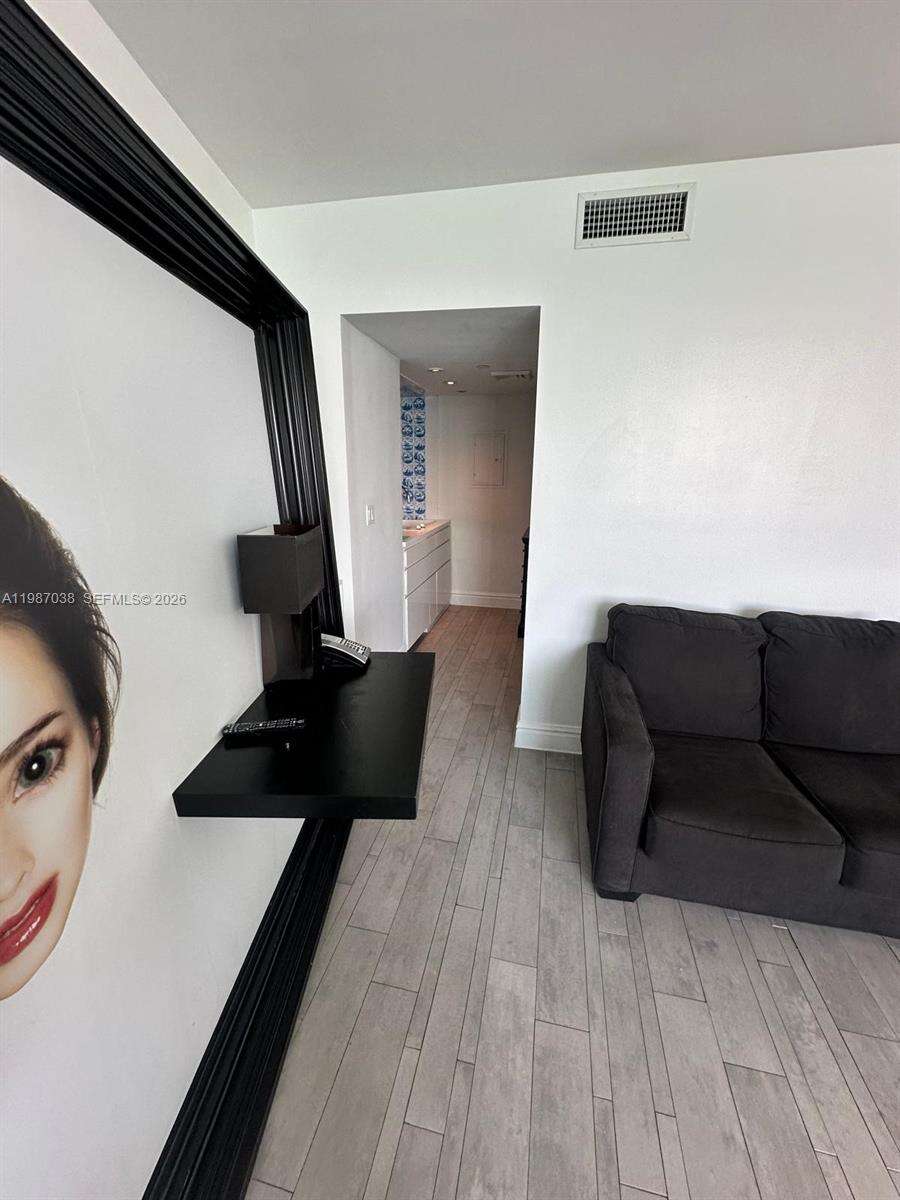 Mondrian Unit #1606 | Picture 3