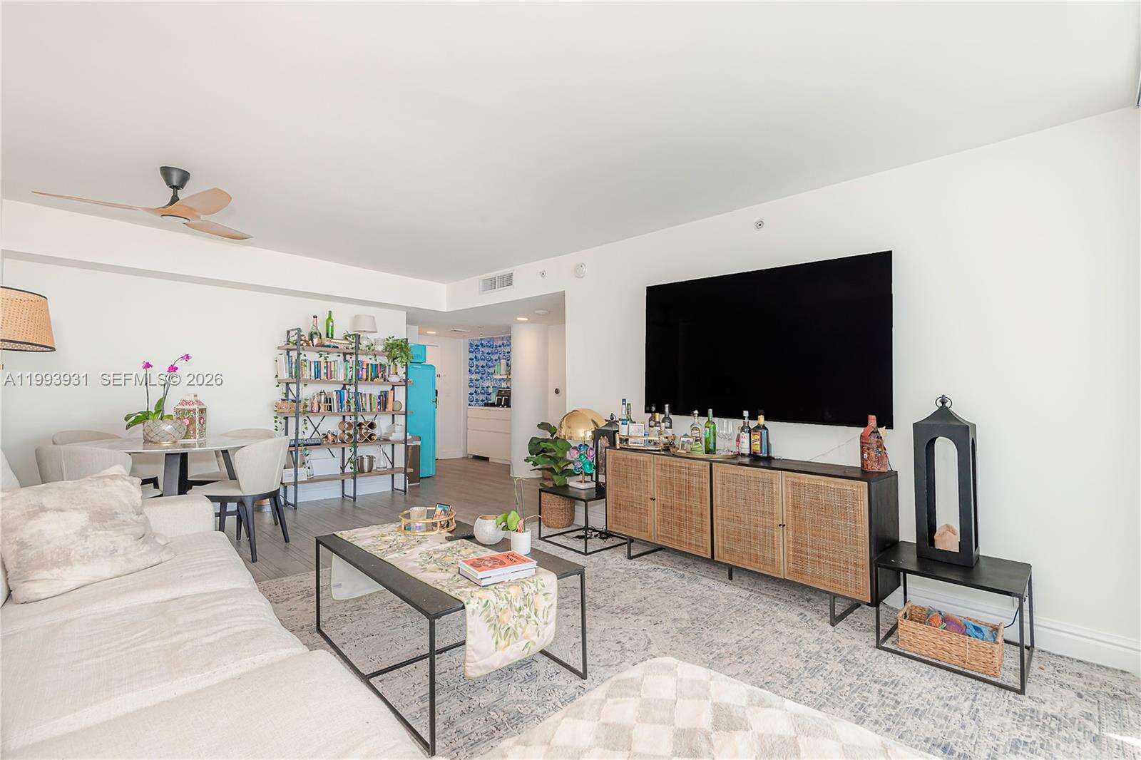 Mondrian Unit #1427 | Picture 9