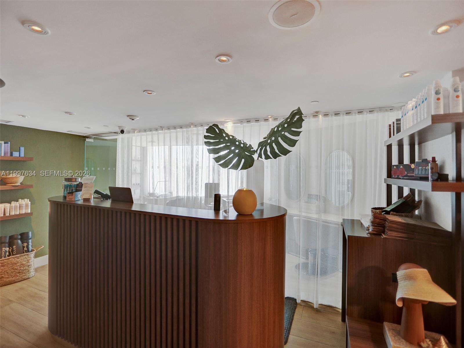 Mondrian Unit #1101 | Picture 36