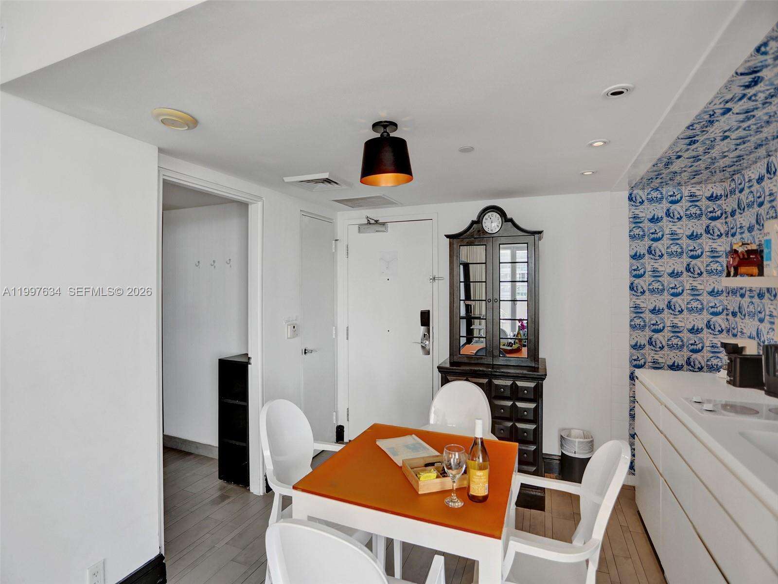 Mondrian Unit #1101 | Picture 8