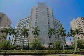 Mondrian Unit #807 | Picture 1
