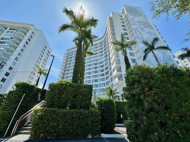 Mondrian For Rent | Unit #620