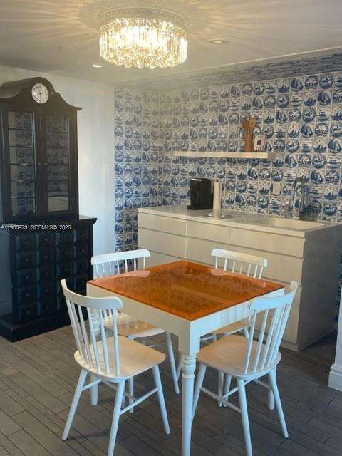 Mondrian Unit #517 | Picture 11