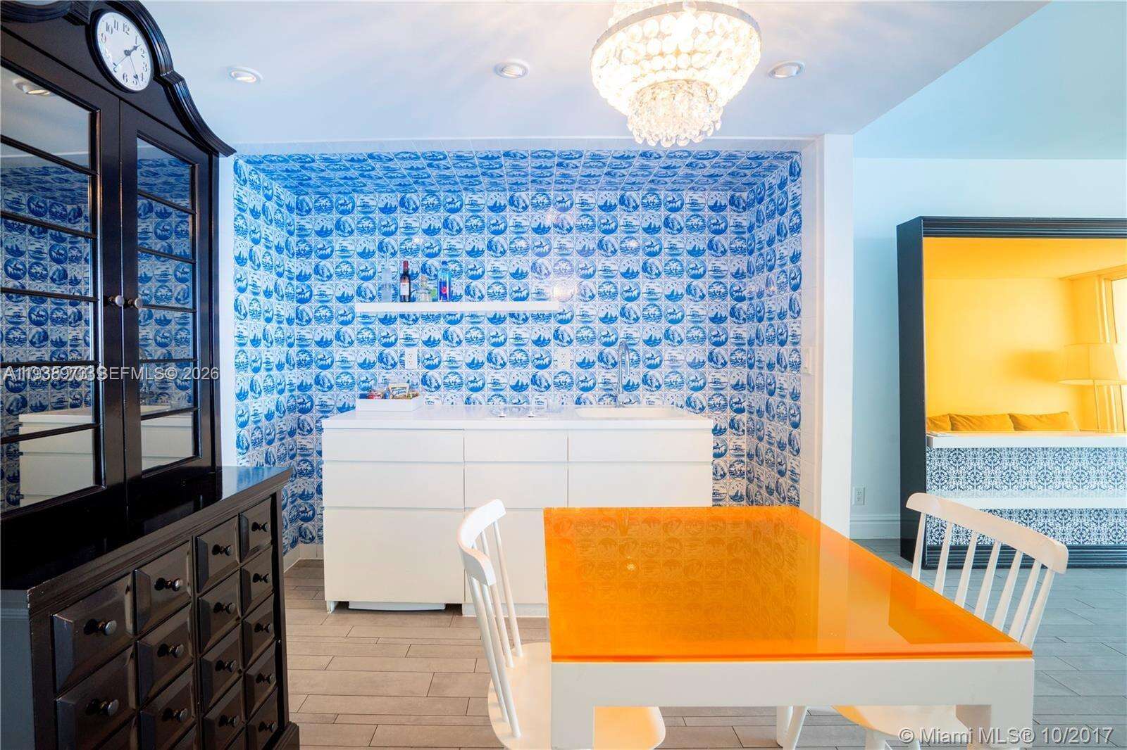 Mondrian Unit #517 | Picture 12