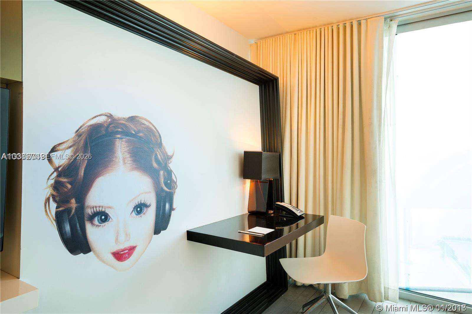 Mondrian Unit #517 | Picture 28