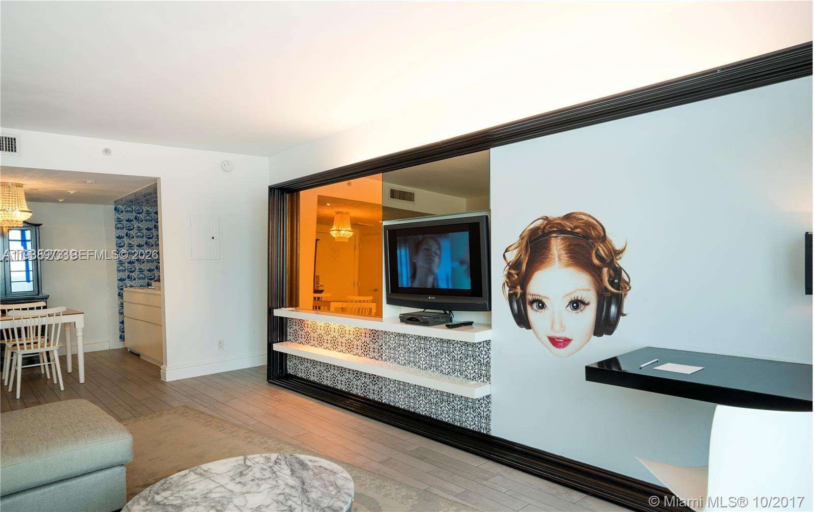 Mondrian Unit #517 | Picture 29