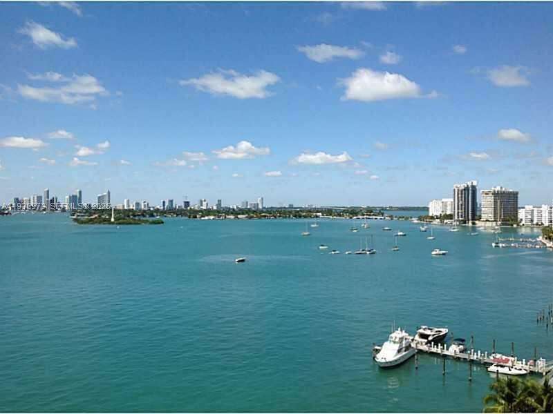 Mondrian Unit #517 | Picture 52