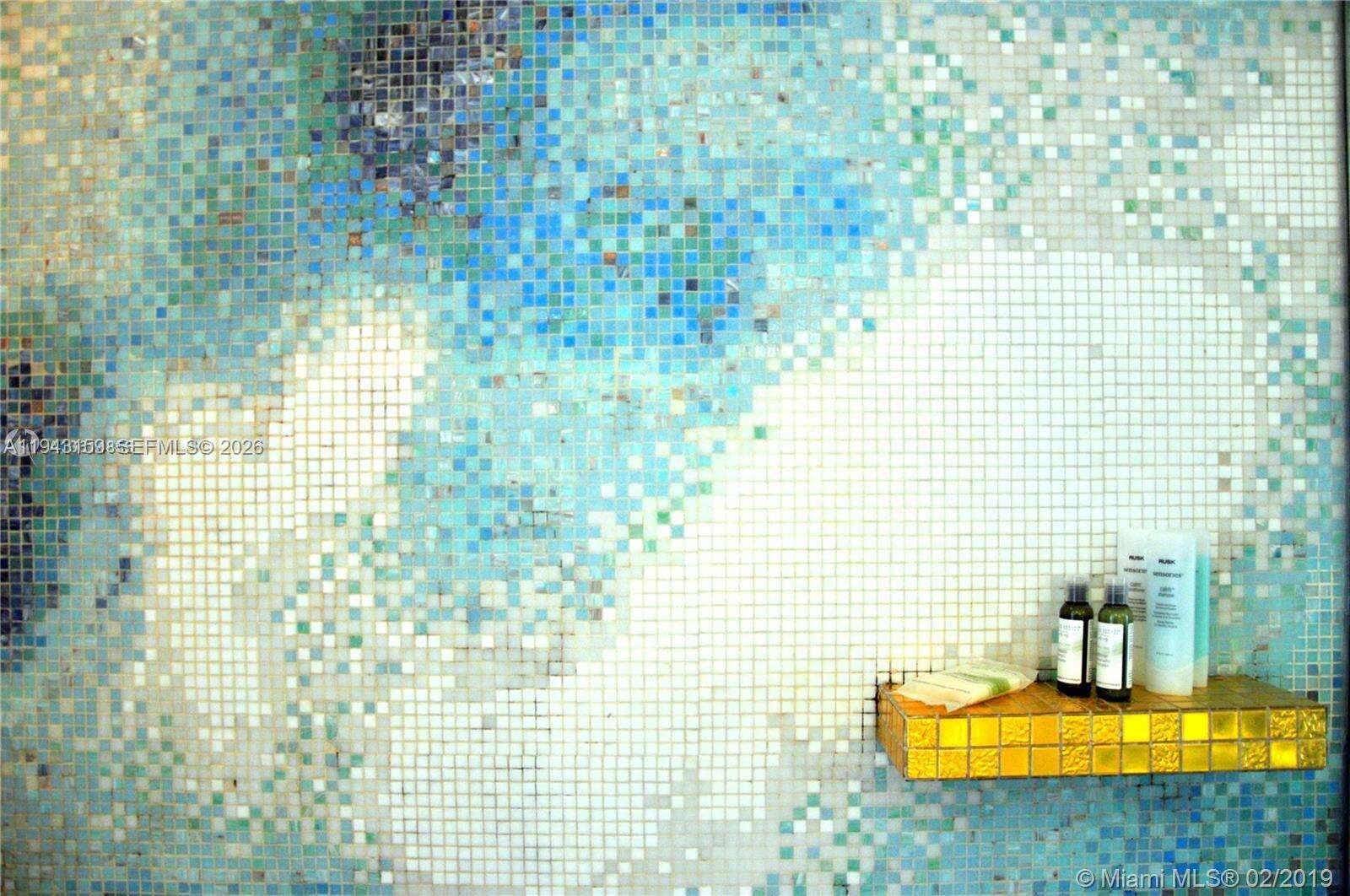 Mondrian Unit #721 | Picture 14