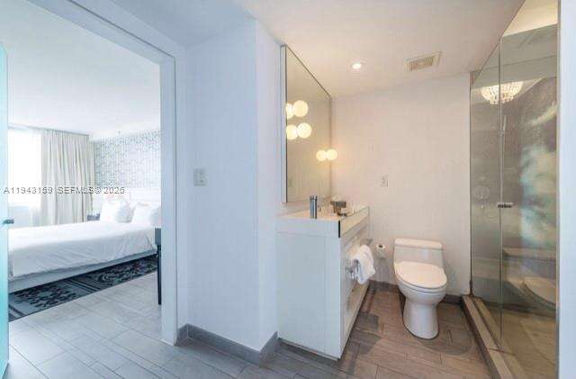 Mondrian Unit #721 | Picture 15