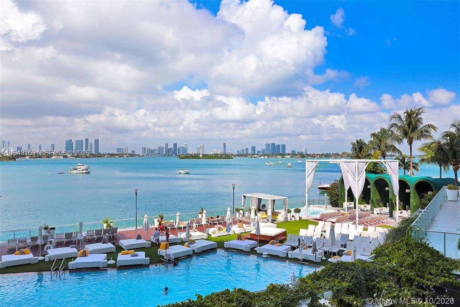 Mondrian Unit #721 | Picture 25