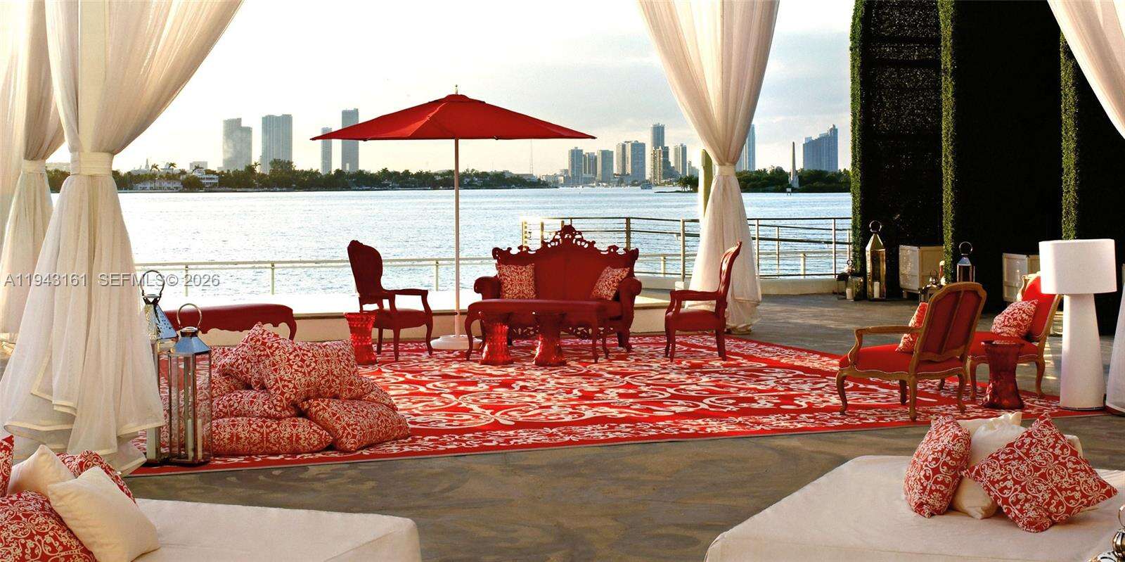 Mondrian Unit #307 | Picture 19