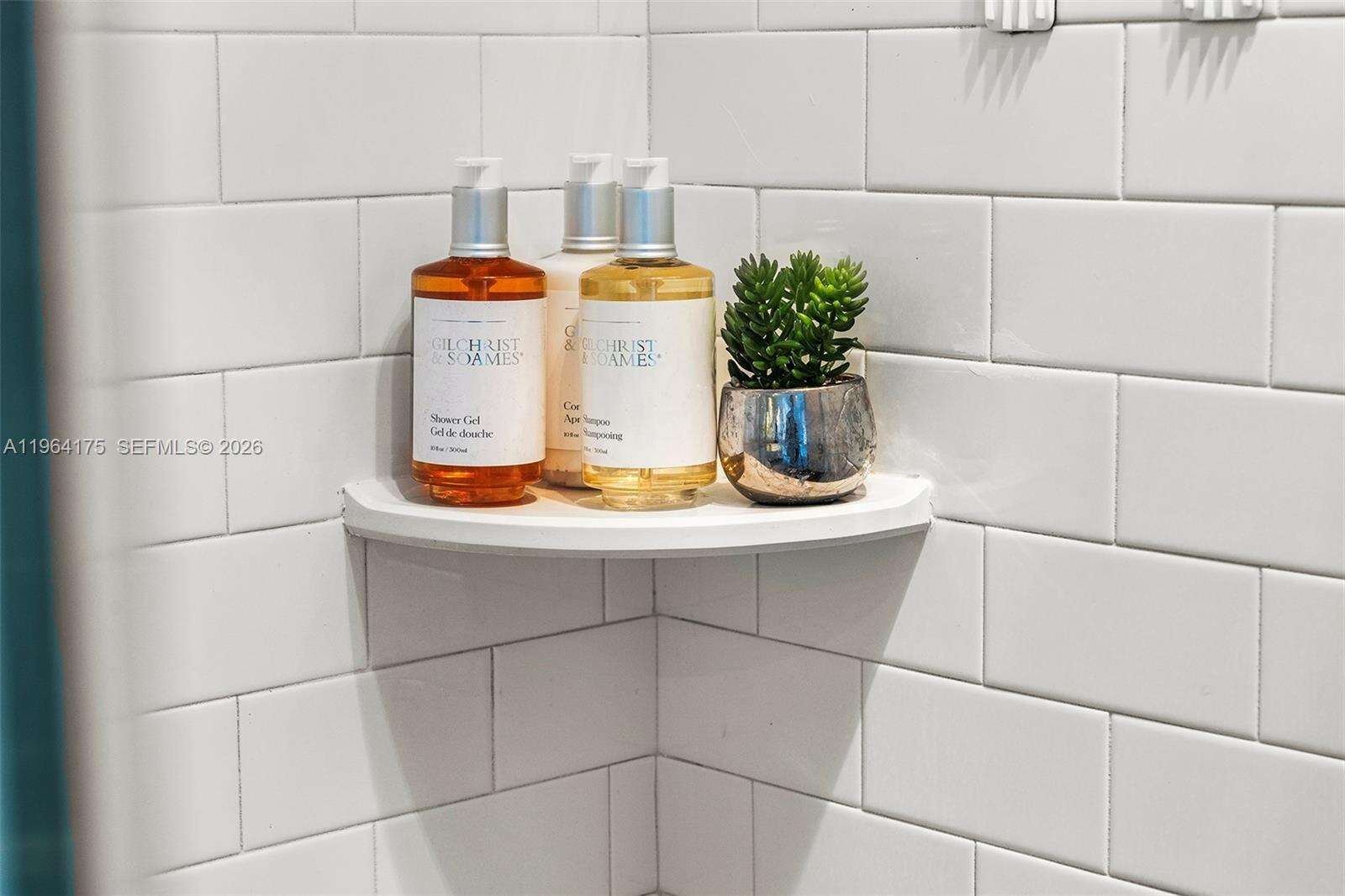 Mondrian Unit #1123 | Picture 29