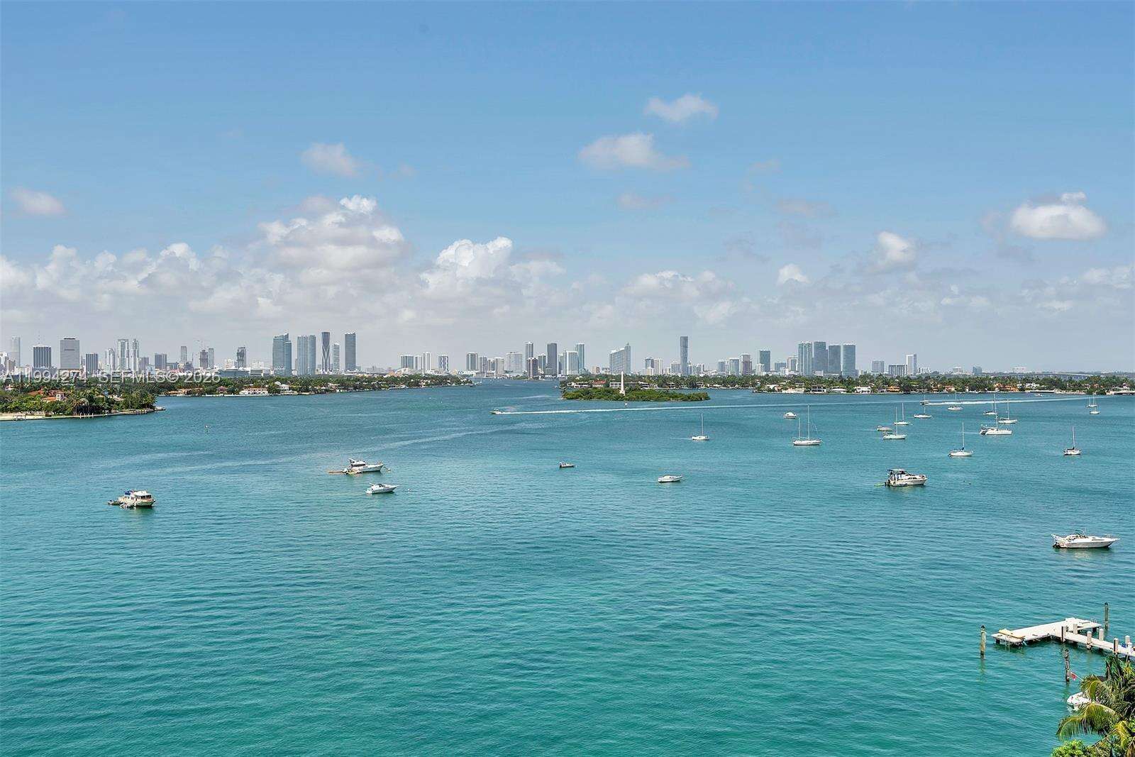 Mondrian Unit #1020 | Picture 4