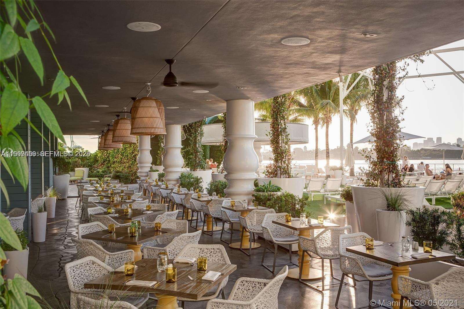 Mondrian Unit #409 | Picture 27