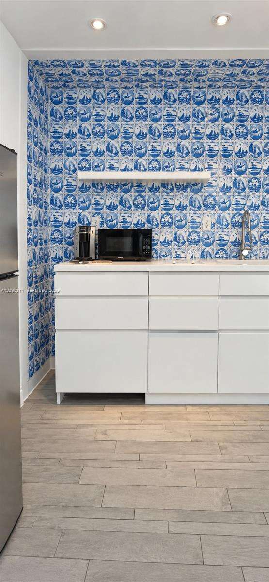 Mondrian Unit #503 | Picture 6